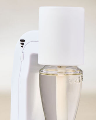 White Scent Control&amp;trade; Wallflowers Fragrance Plug