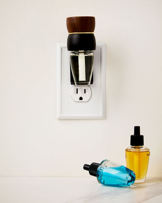 Black Hourglass Scent Control&amp;trade; Wallflowers Fragrance Plug