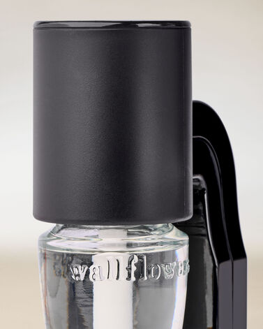 Black Scent Control&amp;trade; Wallflowers Fragrance Plug