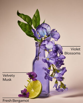 Violet &amp; Musk 3-Wick Candle