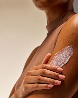 Champagne Toast Exfoliating Glow Body Scrub